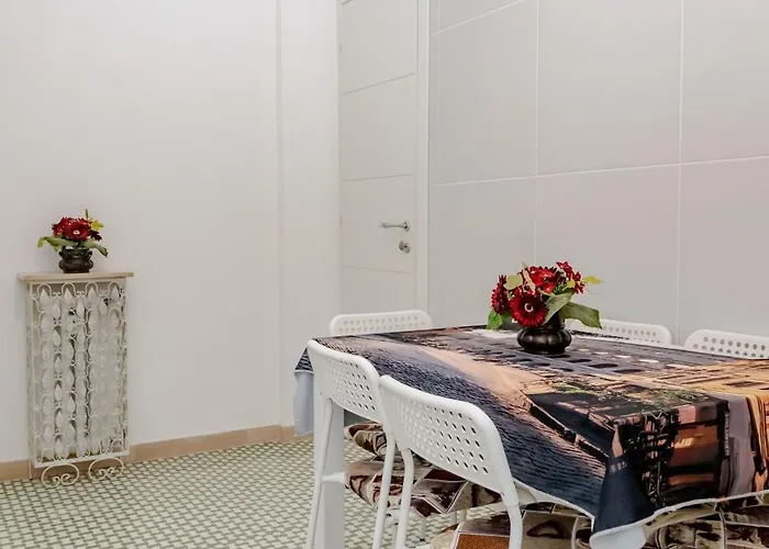 Silenziosa Oasi Moderna Appio Latino Daire Roma