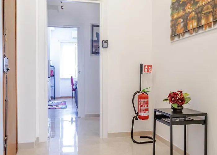 Daire Silenziosa Oasi Moderna Appio Latino Roma